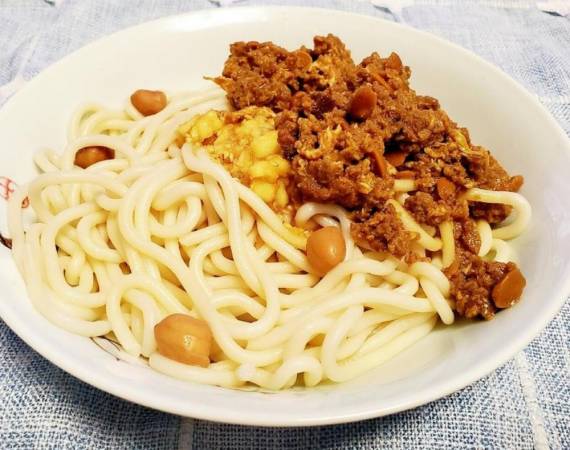 海棠新村炸酱面