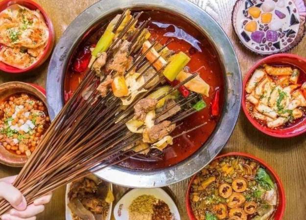 龙船小调串串火锅