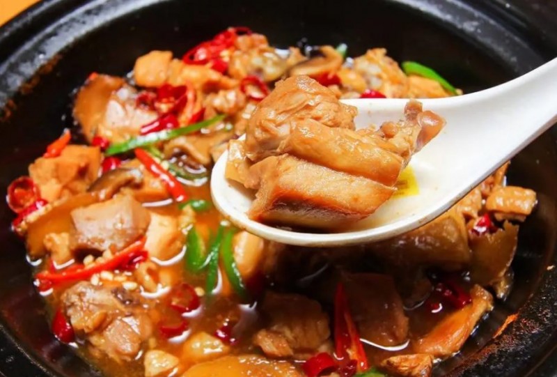 碗見底黃燜雞米飯加盟