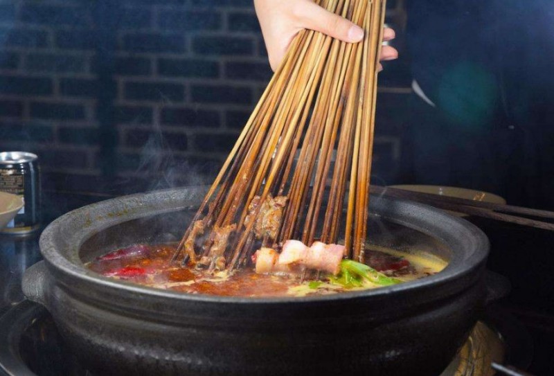 刘老九串串香加盟