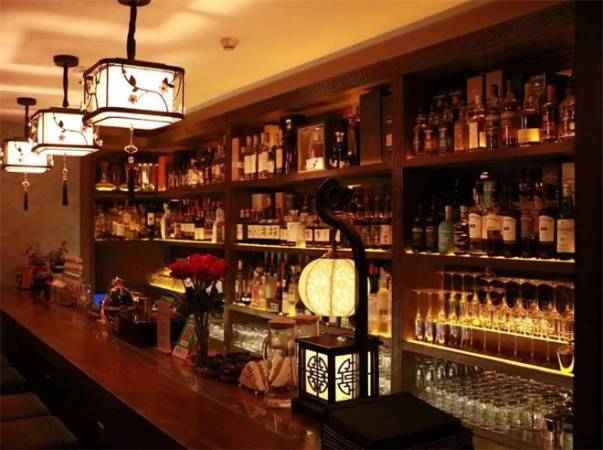 女性主题特色小酒馆