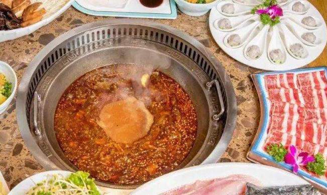 潑辣魚火鍋加盟
