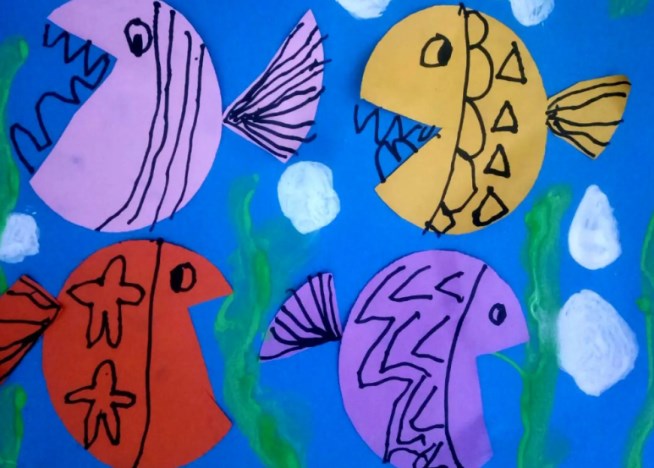 多彩小鱼儿创意美术