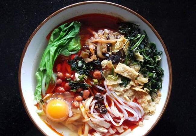 九仟撈螺螄粉火鍋加盟