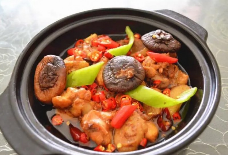 趣味香黃燜雞米飯加盟