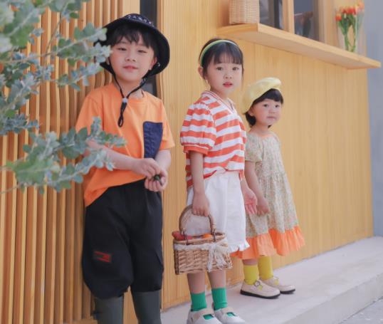 续物童装 续物童装