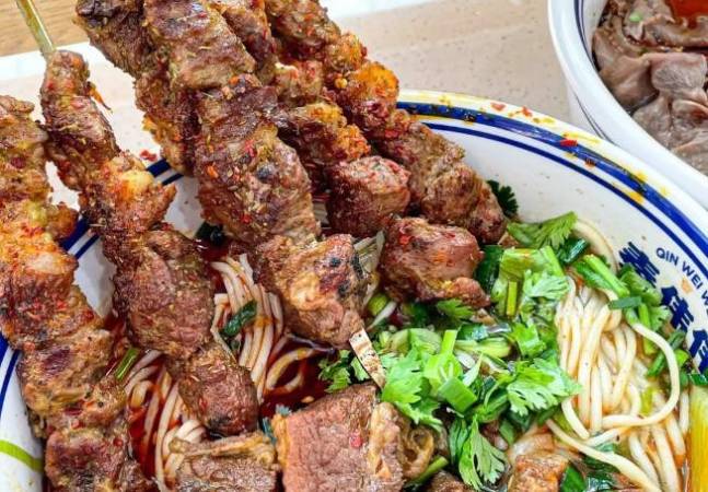 秦伟伟兰州牛肉面