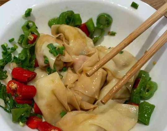 戎抄手