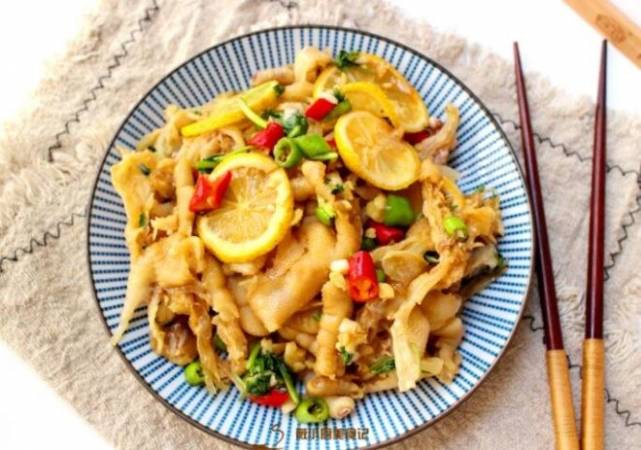 任品鸭泰汁鸡爪