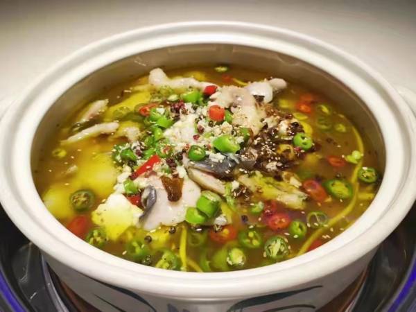 喵鲨豆花鱼火锅