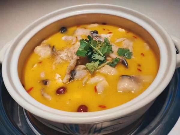 喵鲨豆花鱼火锅