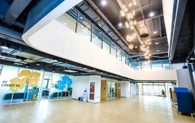 普籁国际艺术中心