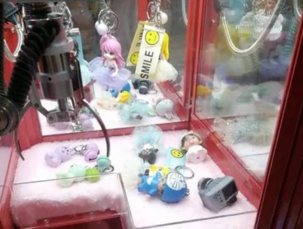 娃娃魔方娃娃机