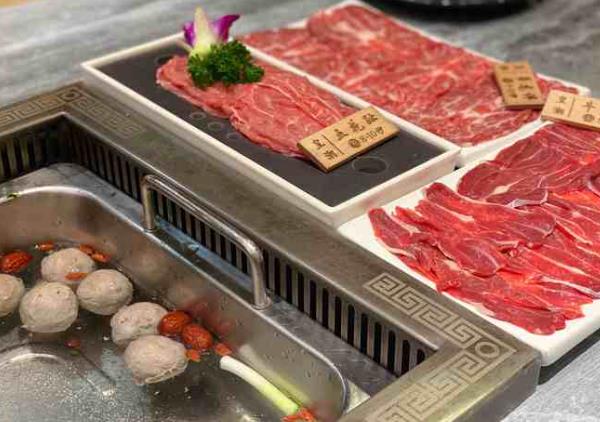 皇潮牛肉火鍋城