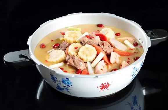佬面村花椒雞藕王養生湯