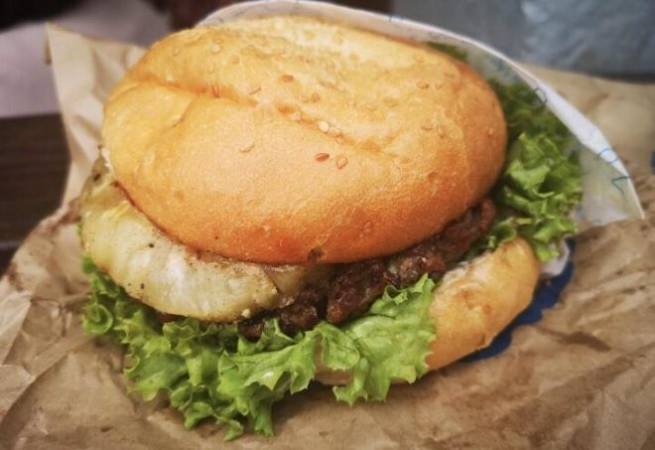 麦吉罗超级汉堡