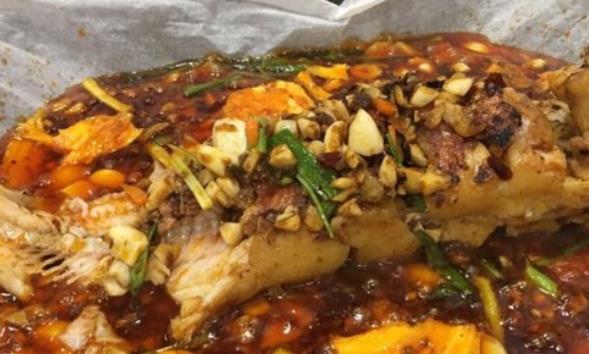 船長(zhǎng)秘制紙包魚