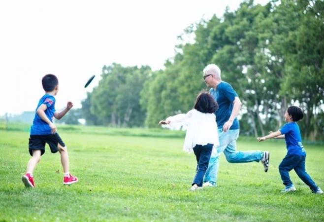 青少年营地教育