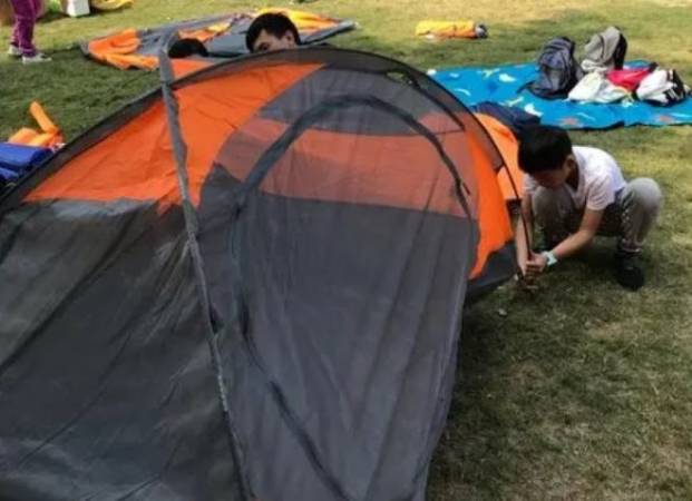 青少年营地教育