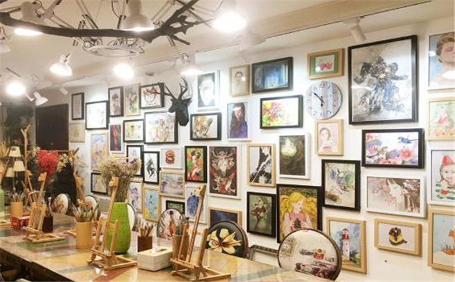 莫凡少兒美術教育