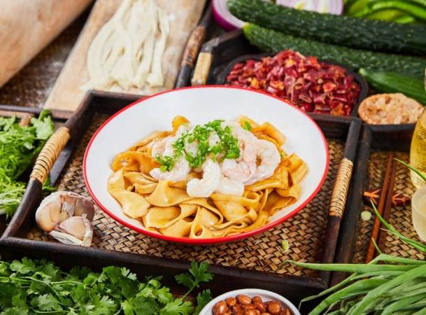 巧陕妹油泼炸酱面