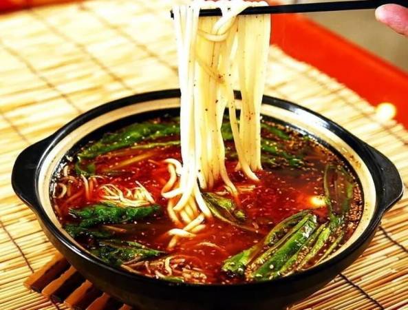 胖大碗小锅米线