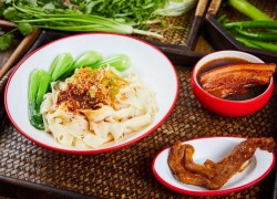 巧陜妹油潑炸醬面