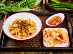 巧陜妹油潑炸醬面