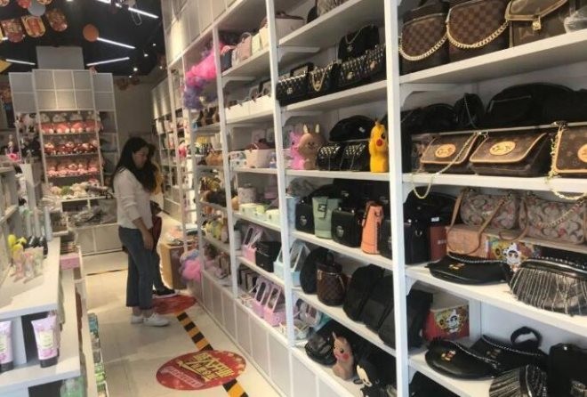 水明月时尚百货