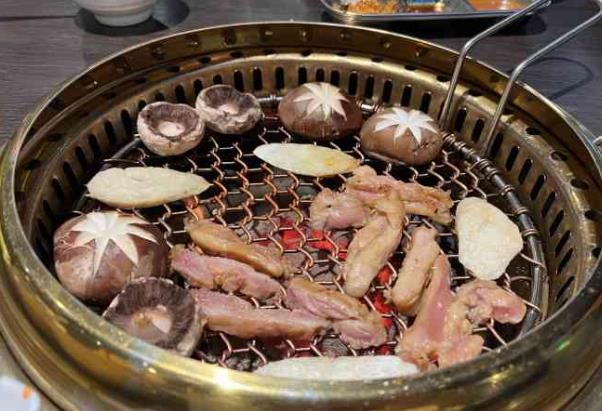 和富利烤肉专门店