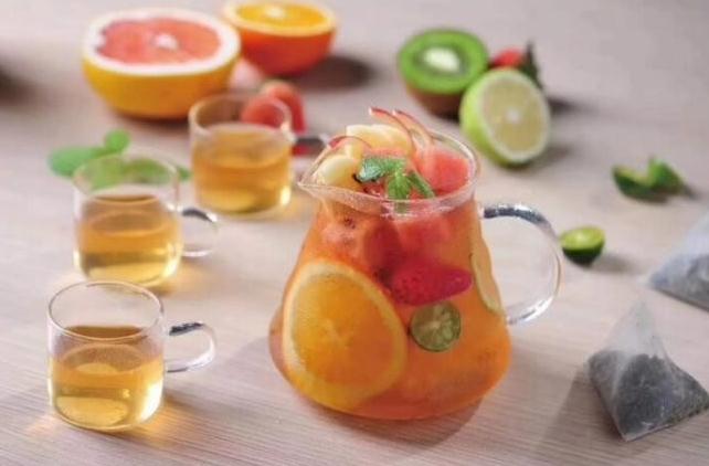 愛(ài)遇見(jiàn)新茶飲料理加盟