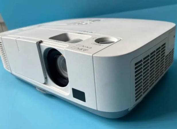 投影机