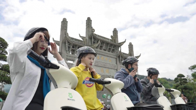 本铯智能共享电动车厂家