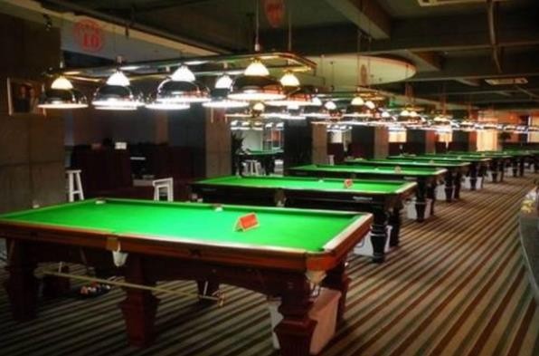 谷泰台球厅