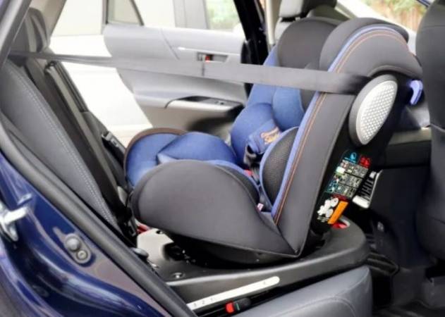 儿童安全座椅