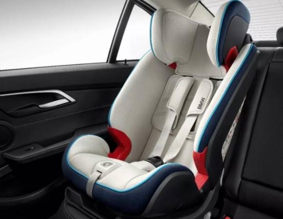 儿童安全座椅