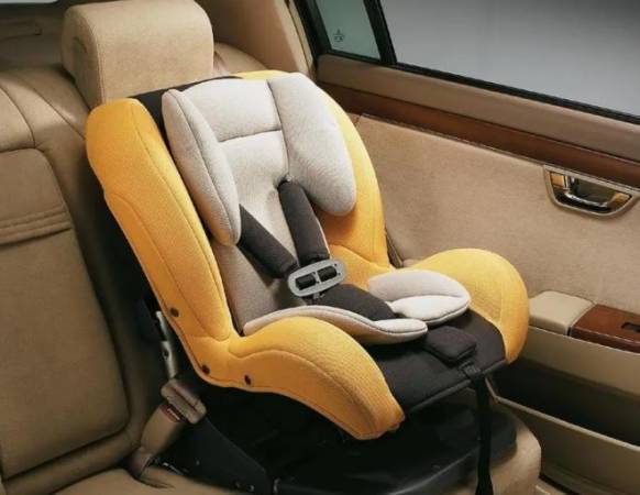 儿童安全座椅