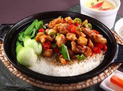 特色煲仔飯