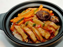 特色煲仔飯