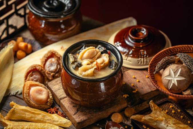 养生鼎鲍汁捞饭