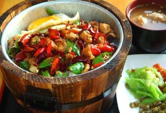 一桶江湖木桶飯加盟
