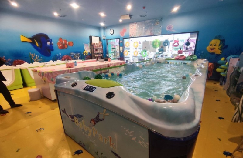 优贝婴婴儿游泳馆