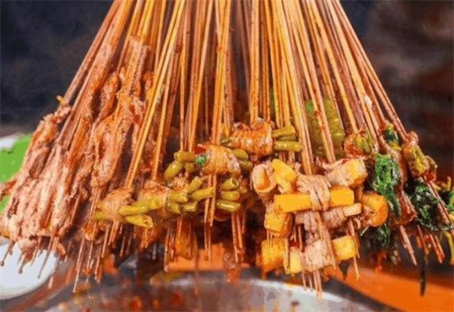 旋转串串小火锅