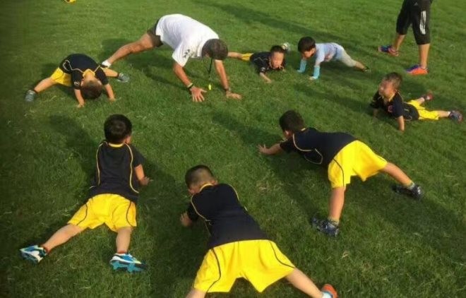 足球青训培训学校
