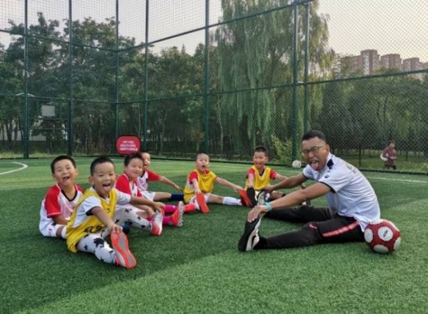 少儿足球培训机构