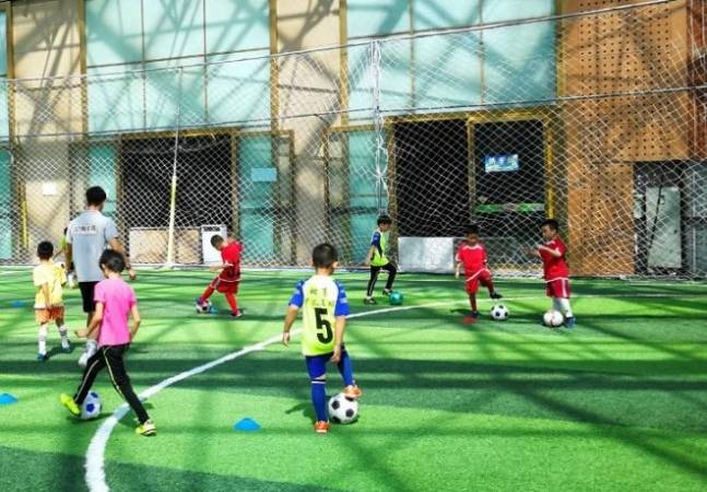 青少年足球培训机构