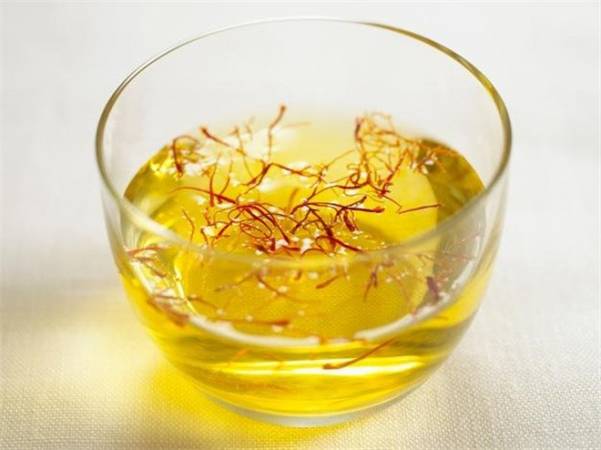 红参藏红花饮品