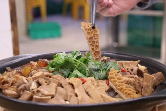 炭爐牛雜火鍋加盟