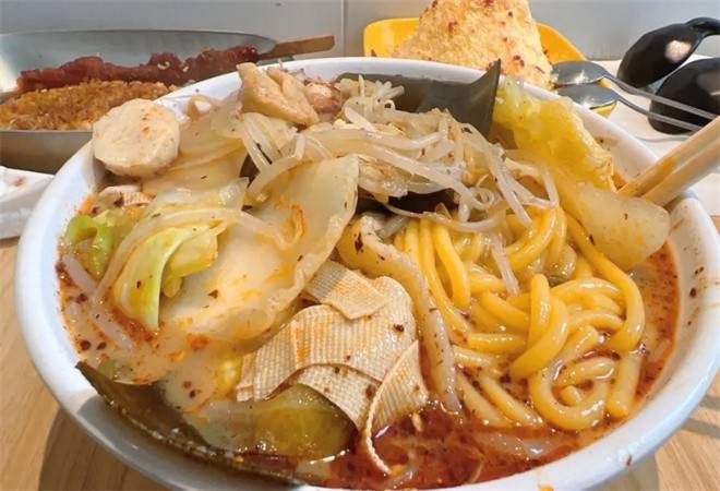 步大叔老式麻辣烫