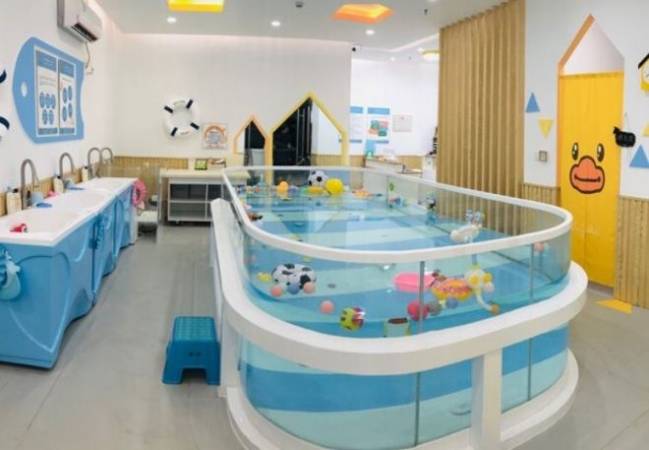 儿童洗澡游泳馆